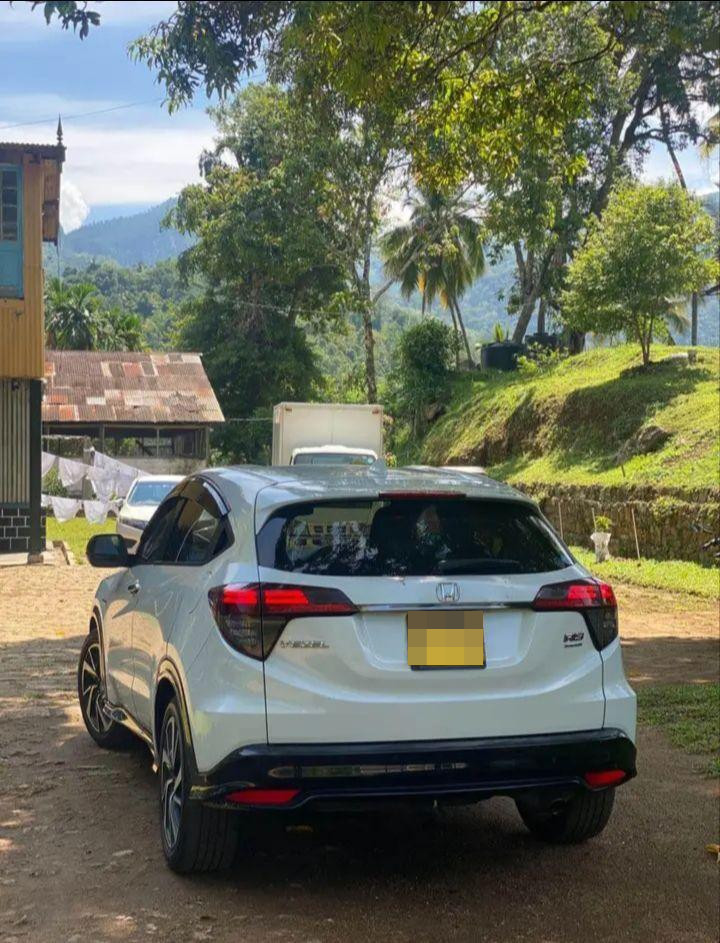 Honda Vezel 2018 - Used SUV sale in Sri Lanka - patpat.lk
