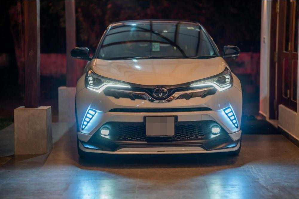 Toyota CHR 2018 ads-image-1