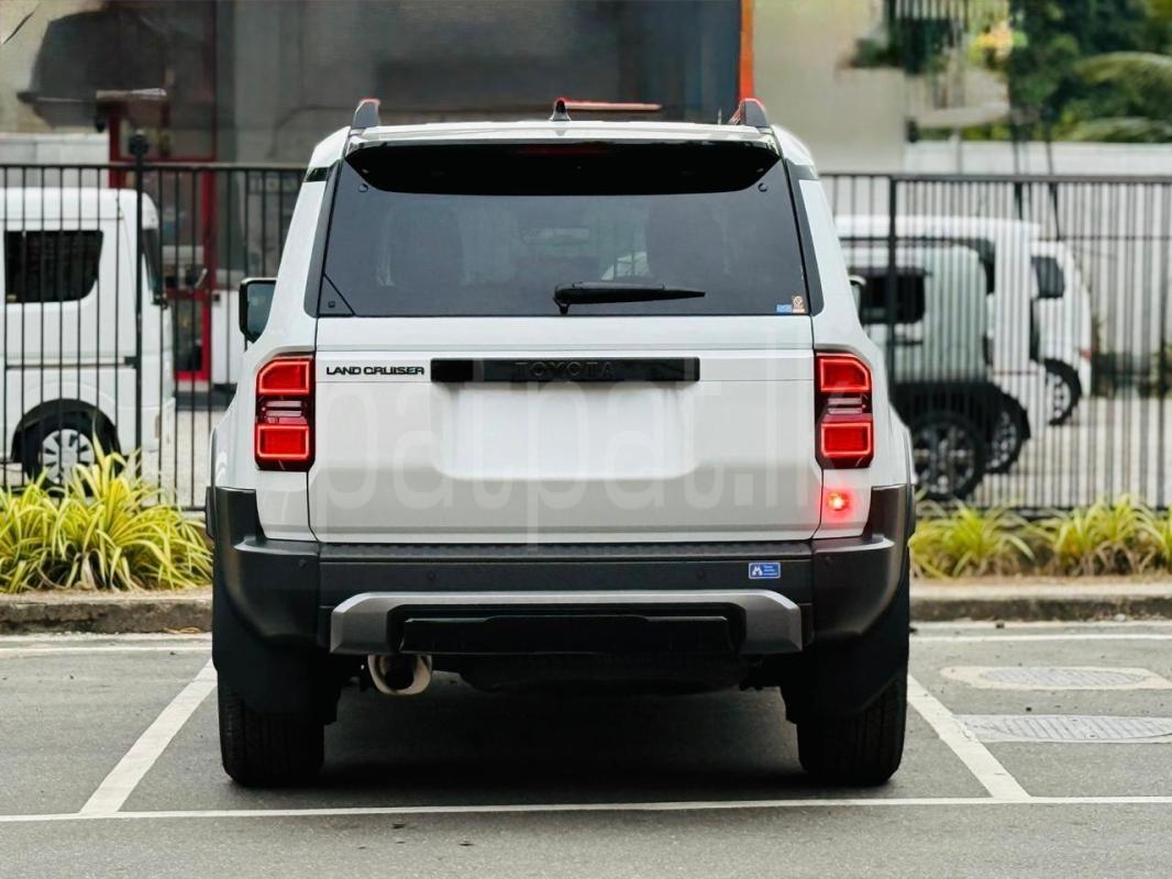 Toyota Land Cruiser Prado 2025 - අලුත් SUV රථය sale in Sri Lanka - patpat.lk