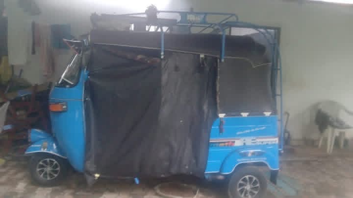 Bajaj 2 stroke 2006 - භාවිතා කරන ලද ත්‍රිරෝද රථය sale in Sri Lanka - patpat.lk