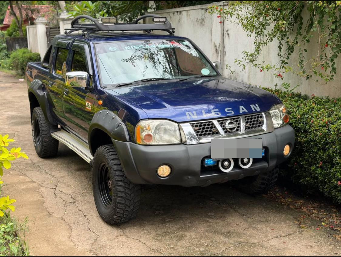 Nissan D22 2001 - பயன்படுத்தப்பட்டது SUV sale in Sri Lanka - patpat.lk