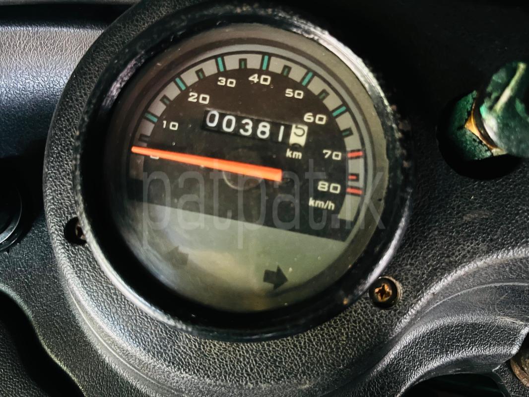 Bajaj 4 stroke 2015 - பயன்படுத்தப்பட்டது முச்சக்கர வண்டி sale in Sri Lanka - patpat.lk