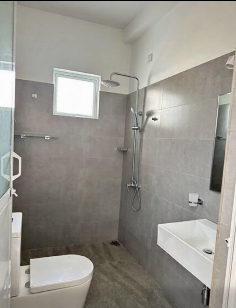 House for Sale in Thalapathpitiya