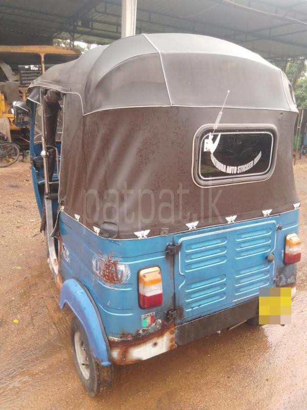 Bajaj 2 stroke 2006 - பயன்படுத்தப்பட்டது முச்சக்கர வண்டி sale in Sri Lanka - patpat.lk