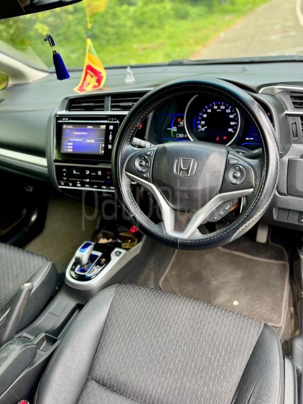 Advertisement image 5