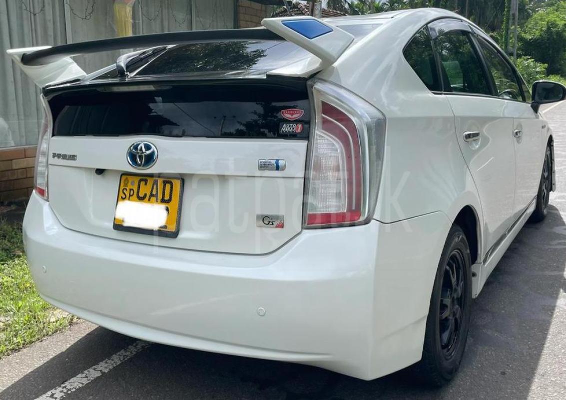 Toyota PRIUS S GRADE 2014 - Used Car sale in Sri Lanka - patpat.lk