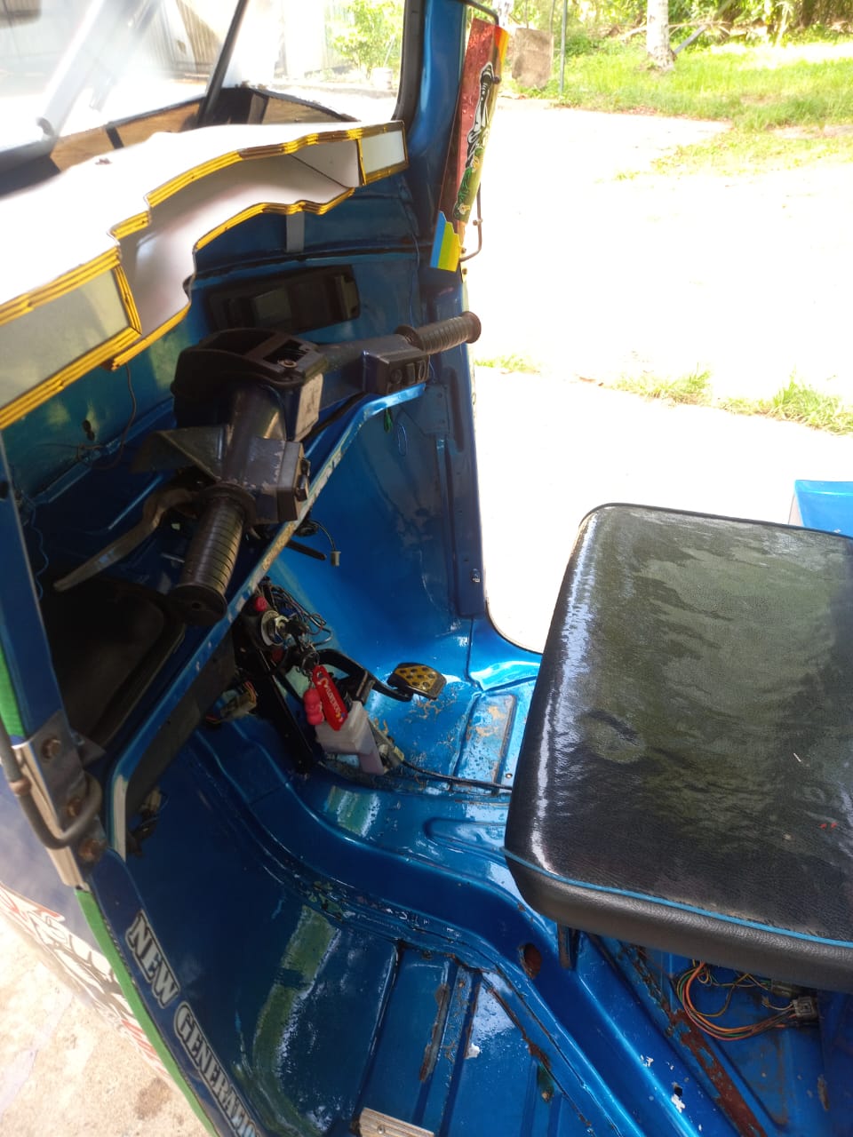 Bajaj Three Wheel 2007 - பயன்படுத்தப்பட்டது முச்சக்கர வண்டி sale in Sri Lanka - patpat.lk