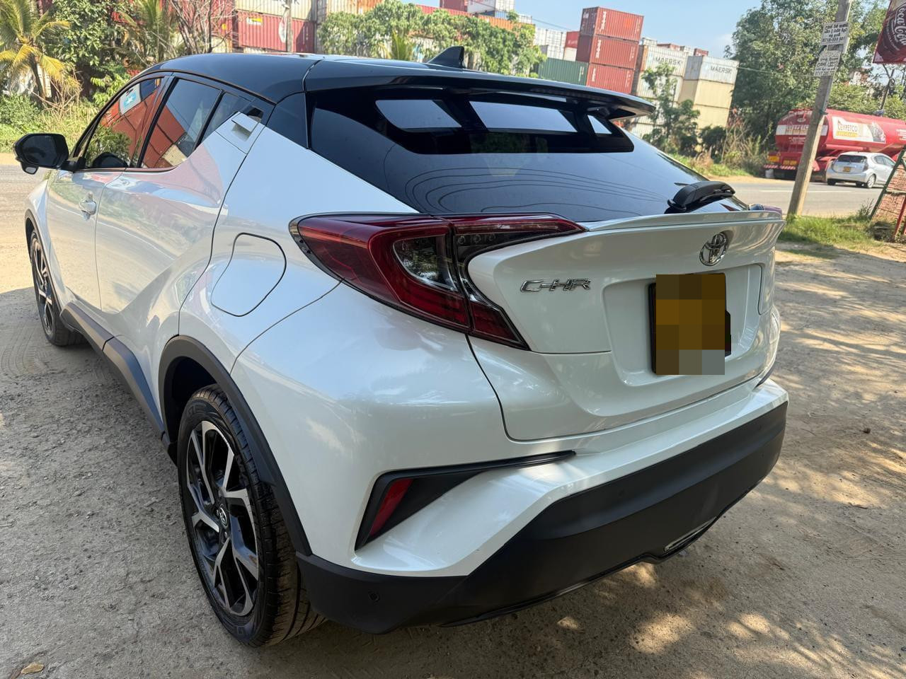 Toyota CHR 2018 - Used SUV sale in Sri Lanka - patpat.lk