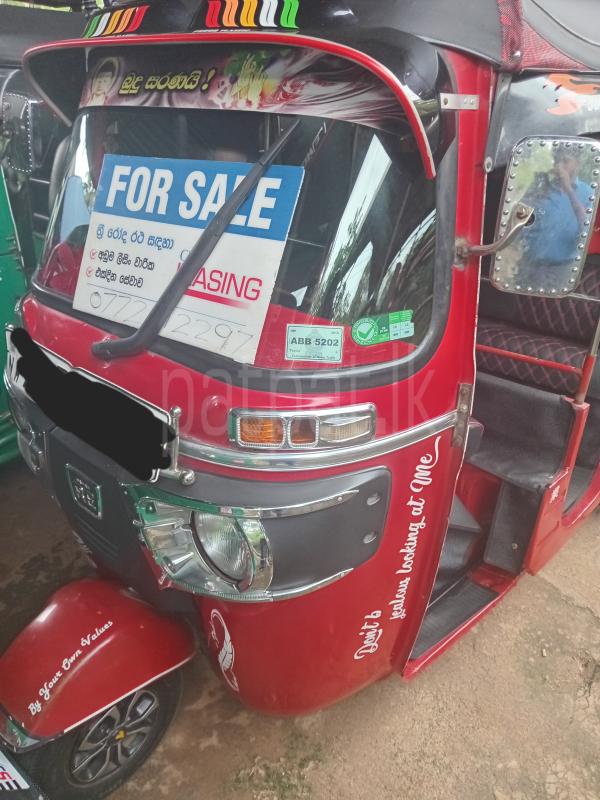 Bajaj Three Wheel 2015 - Used Three wheeler sale in Sri Lanka - patpat.lk