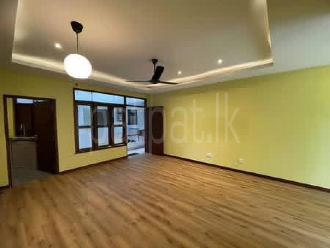 Furnished Apartment for Sale in Kollupitiya (Colombo 03)