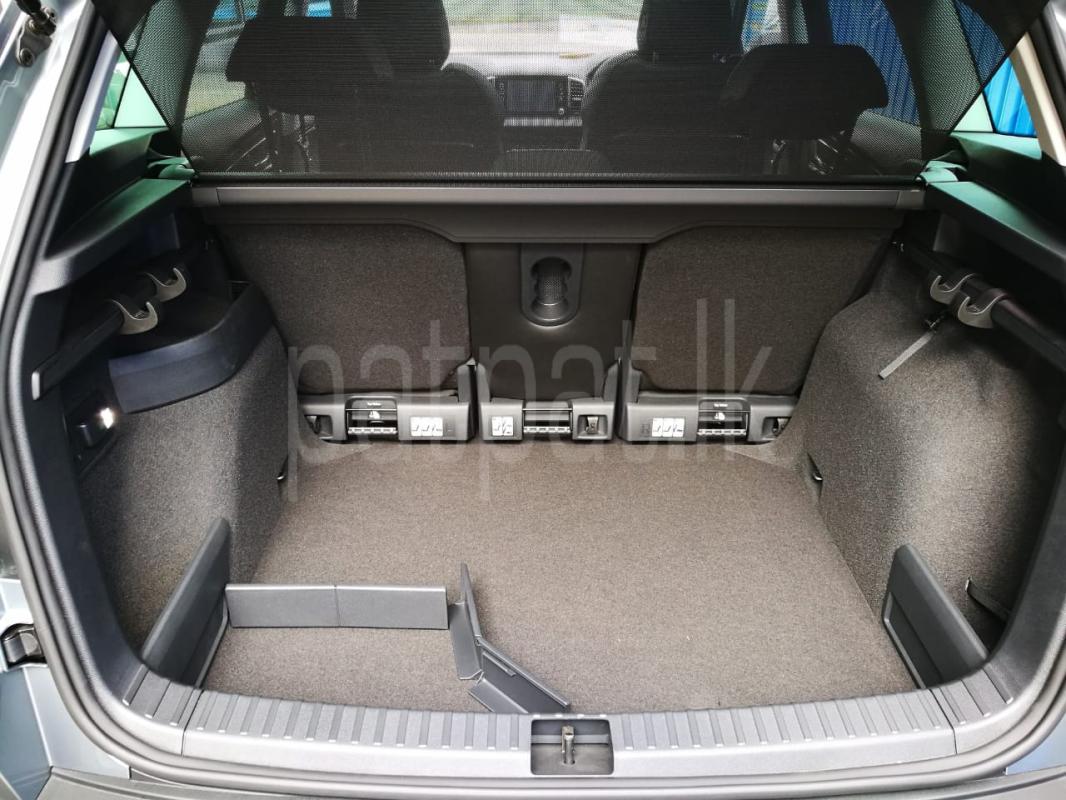 Skoda Karoq 2018 - பயன்படுத்தப்பட்டது SUV sale in Sri Lanka - patpat.lk