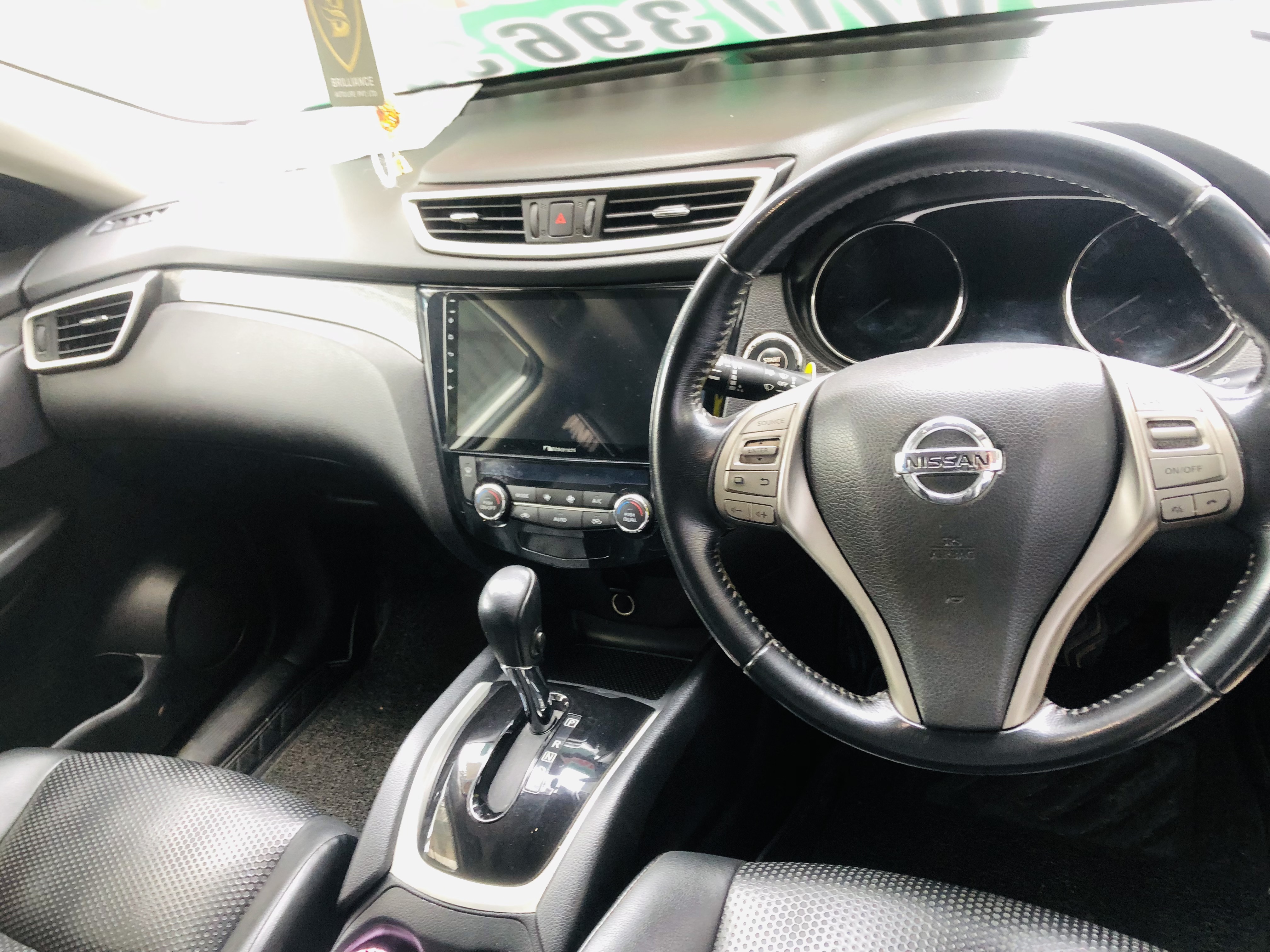Nissan X Trail 2015 - Used SUV sale in Sri Lanka - patpat.lk