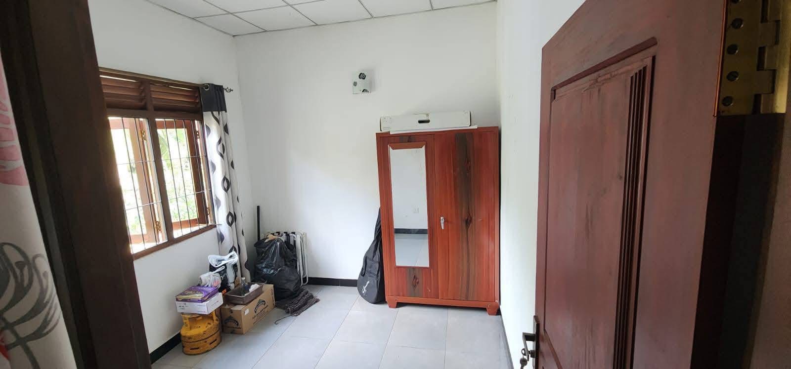 House for Sale in Athurugiriya