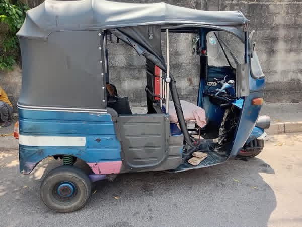 Bajaj Three Wheel 1995 - භාවිතා කරන ලද ත්‍රිරෝද රථය sale in Sri Lanka - patpat.lk