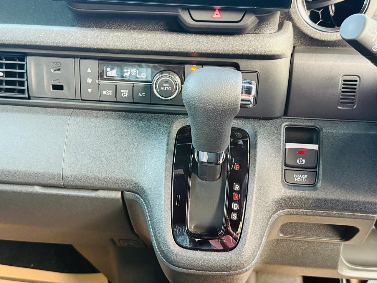 Honda N BOX 2025 - Brand New Van sale in Sri Lanka - patpat.lk