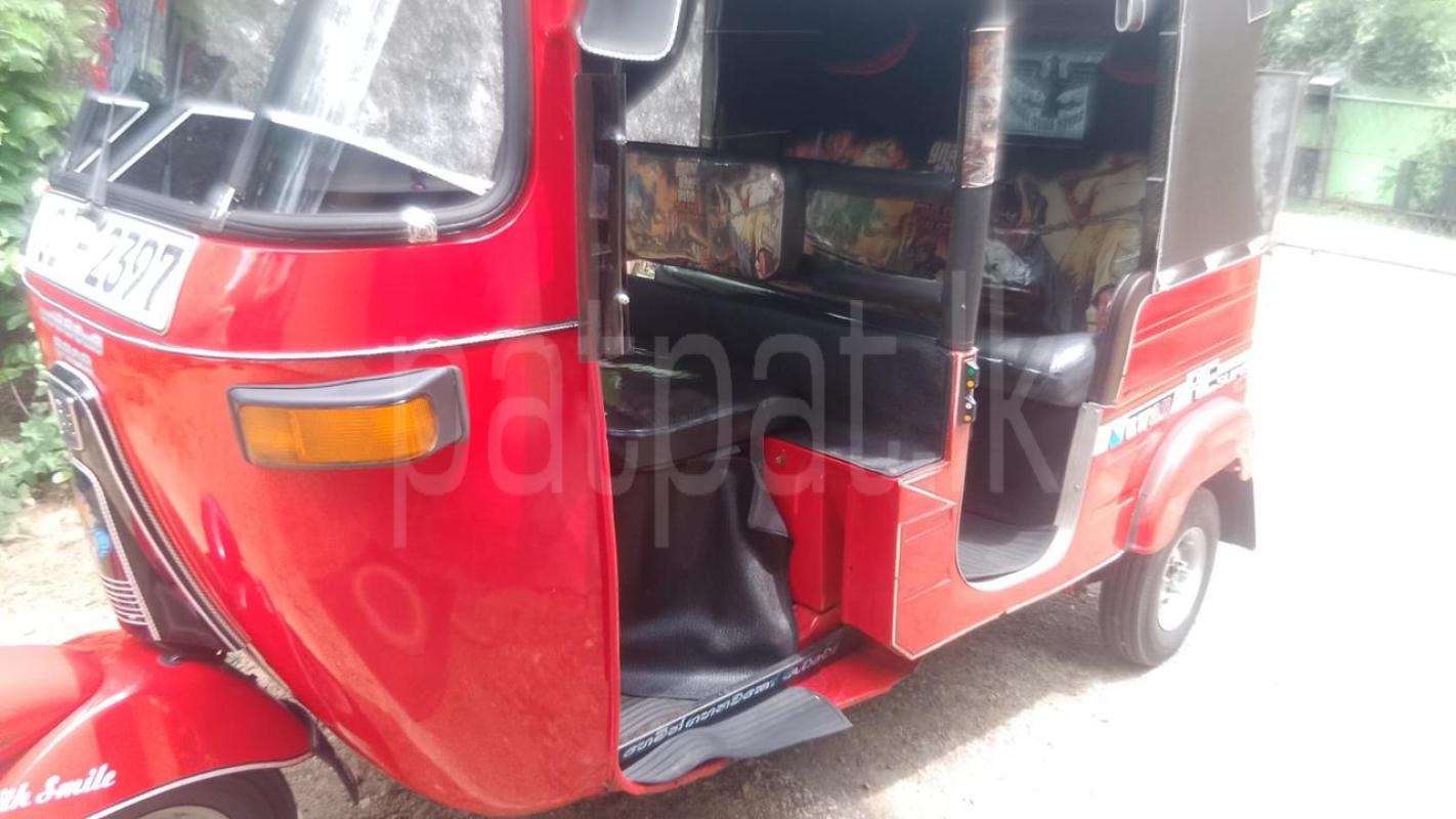 Bajaj Three Wheel 2006 - பயன்படுத்தப்பட்டது முச்சக்கர வண்டி sale in Sri Lanka - patpat.lk