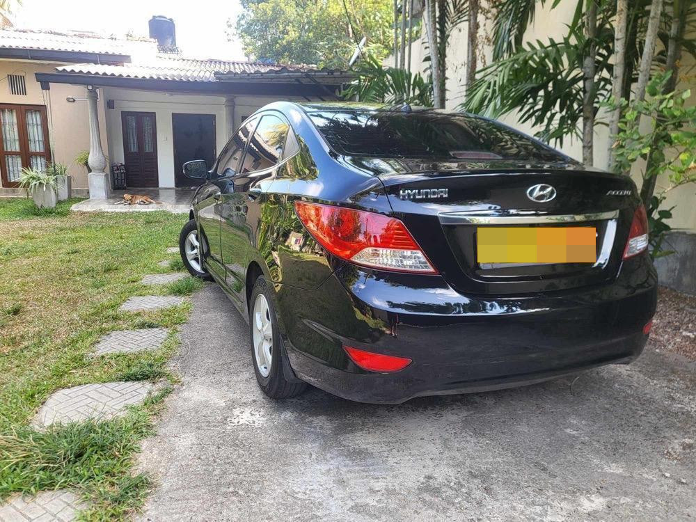 Hyundai Accent 2012 - Used Car sale in Sri Lanka - patpat.lk