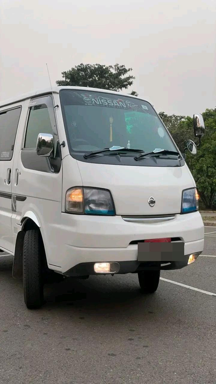 Nissan Vanette 2000 ads-image-1