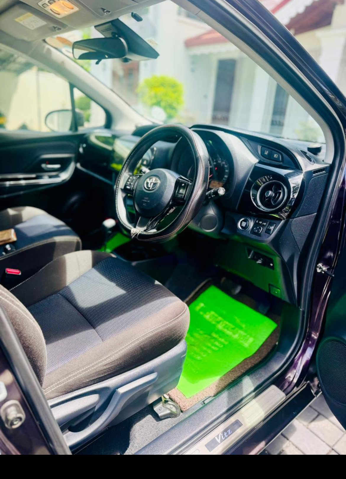 Toyota Vitz 2018 - பயன்படுத்தப்பட்டது கார் sale in Sri Lanka - patpat.lk