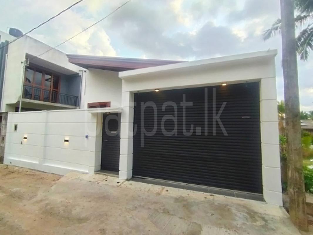 House for Sale in Kottawa ads-image-1