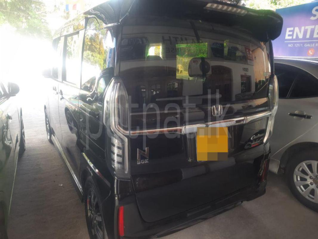 Honda N BOX 2017 - பயன்படுத்தப்பட்டது கார் sale in Sri Lanka - patpat.lk
