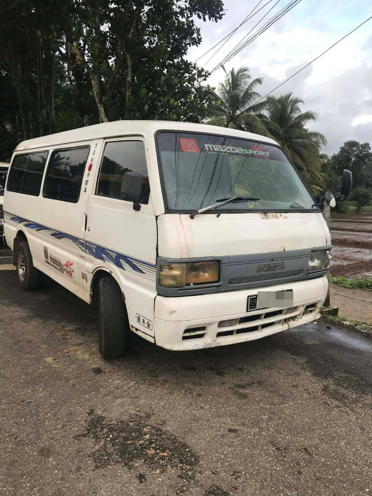 Mazda BROWNY 1995 - பயன்படுத்தப்பட்டது வேன் sale in Sri Lanka - patpat.lk