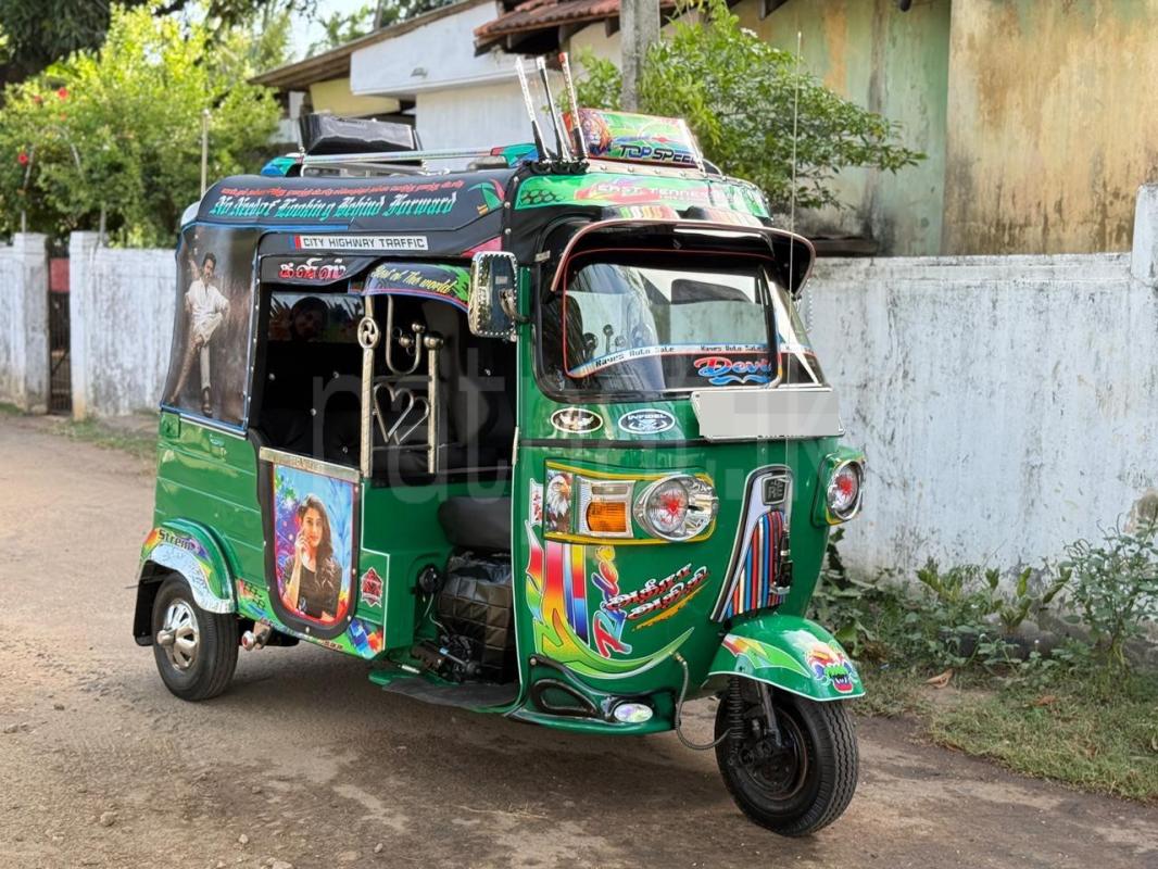 Bajaj Three Wheel 2010 - பயன்படுத்தப்பட்டது முச்சக்கர வண்டி sale in Sri Lanka - patpat.lk