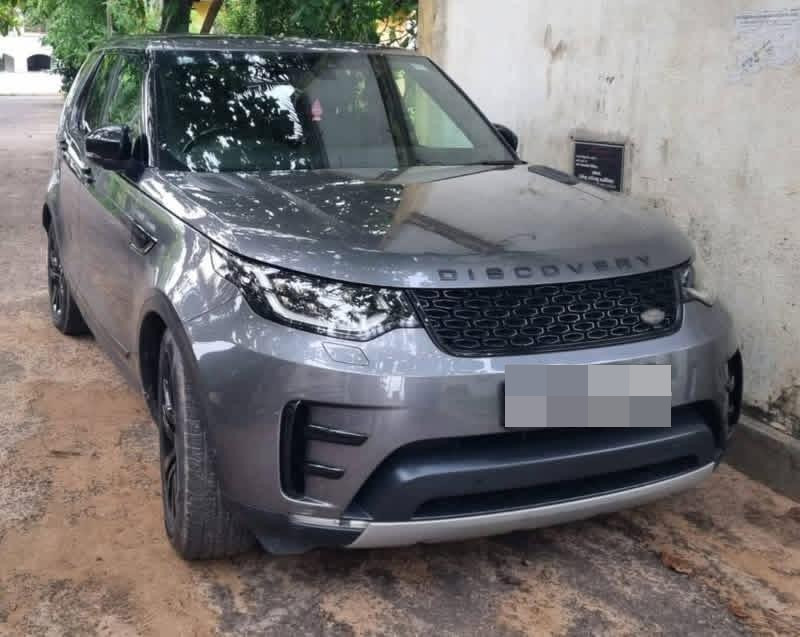 Land Rover Discovery 2019 - භාවිතා කරන ලද SUV රථය sale in Sri Lanka - patpat.lk
