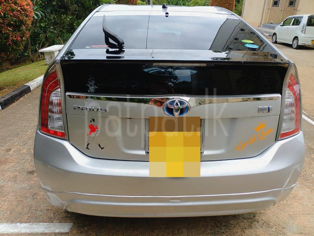 Toyota Prius 2014 - Used Car sale in Sri Lanka - patpat.lk