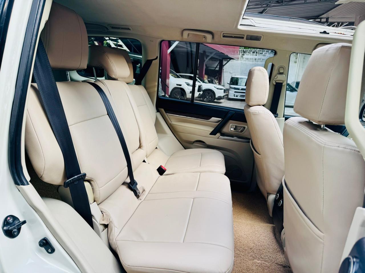 Mitsubishi Montero 2015 - பயன்படுத்தப்பட்டது SUV sale in Sri Lanka - patpat.lk