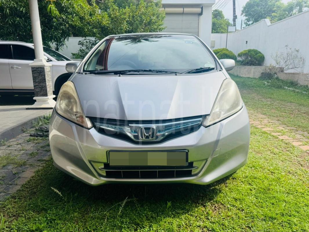 Honda Fit 2013 - பயன்படுத்தப்பட்டது கார் sale in Sri Lanka - patpat.lk