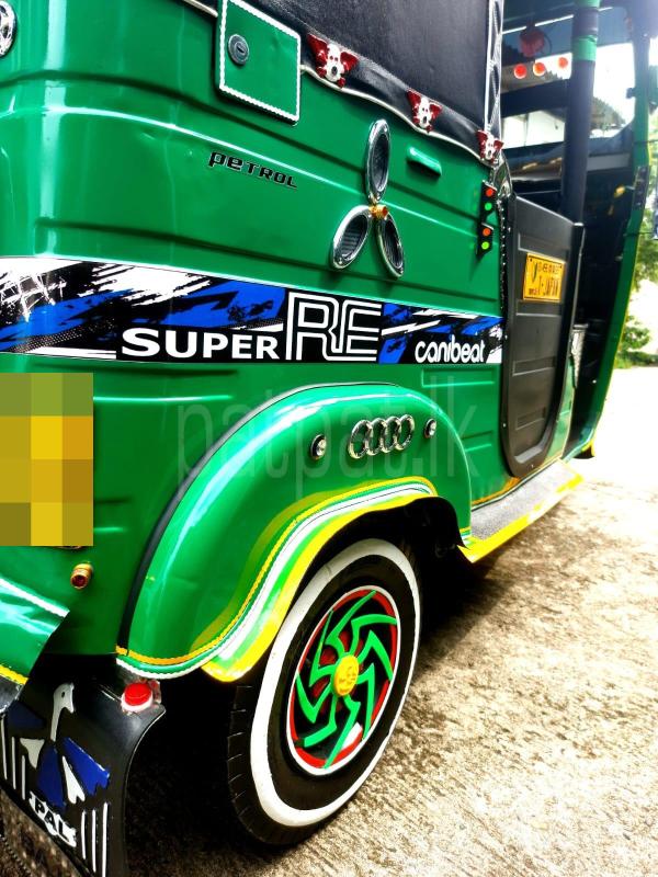 Bajaj Three Wheel 2015 - பயன்படுத்தப்பட்டது முச்சக்கர வண்டி sale in Sri Lanka - patpat.lk