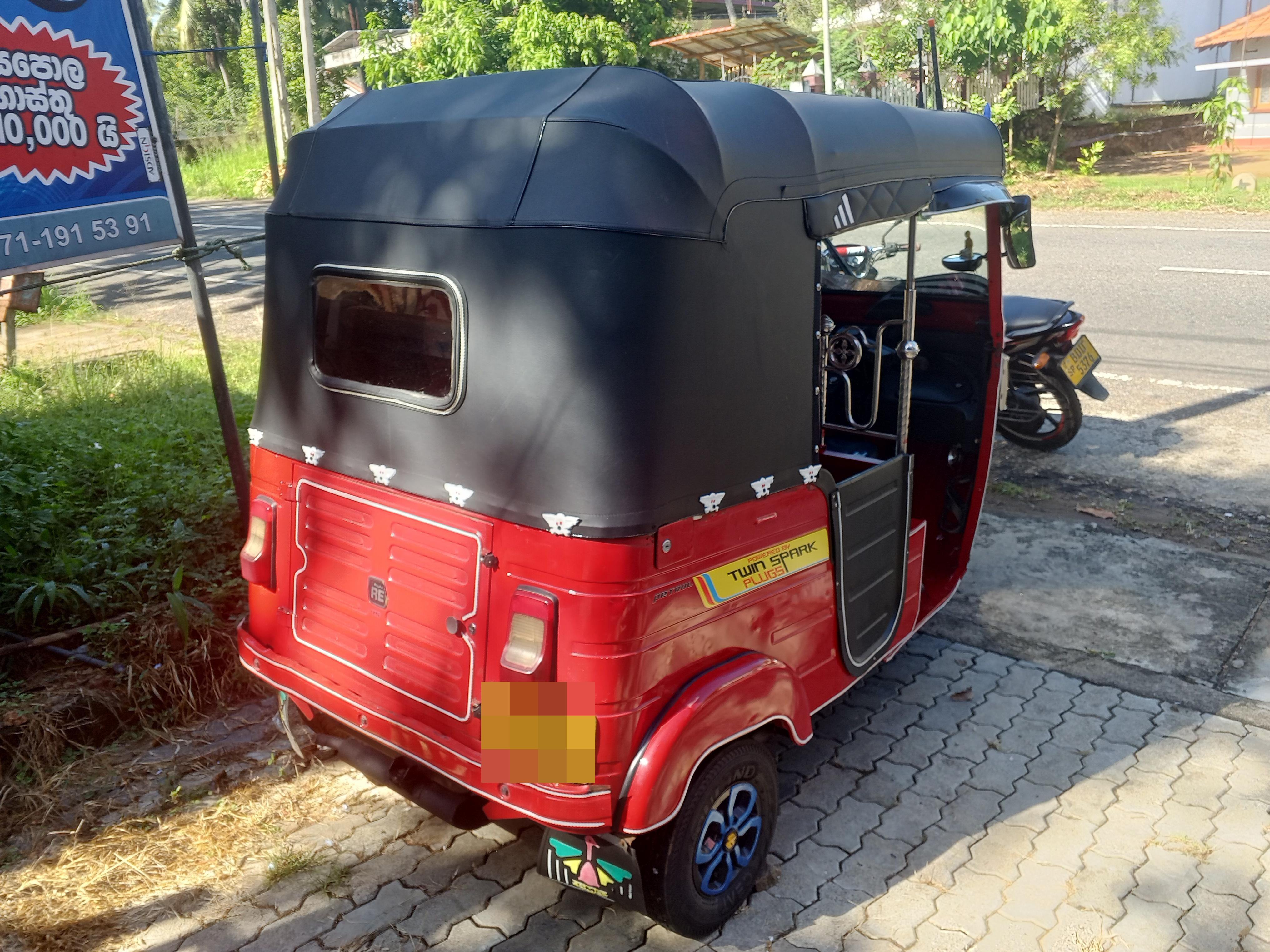 Bajaj Three Wheel 2014 - Used Three wheeler sale in Sri Lanka - patpat.lk