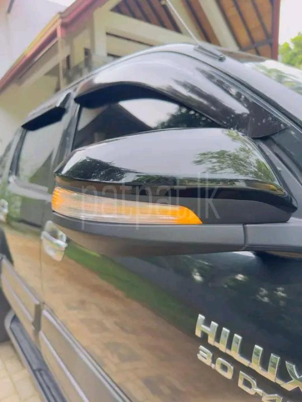 Toyota Hilux 2006 - பயன்படுத்தப்பட்டது சரக்கு போக்குவரத்து sale in Sri Lanka - patpat.lk