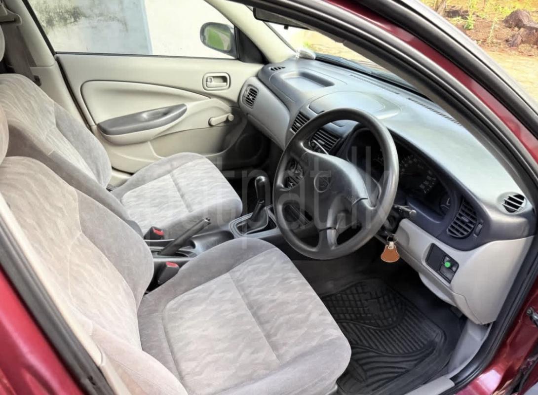 Toyota Prius 2012 - பயன்படுத்தப்பட்டது கார் sale in Sri Lanka - patpat.lk