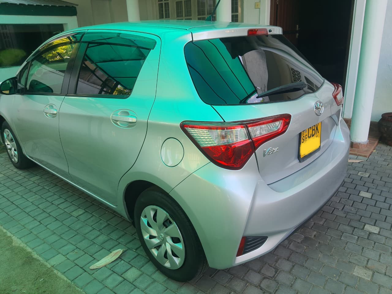 Toyota Vitz 2018 - பயன்படுத்தப்பட்டது கார் sale in Sri Lanka - patpat.lk
