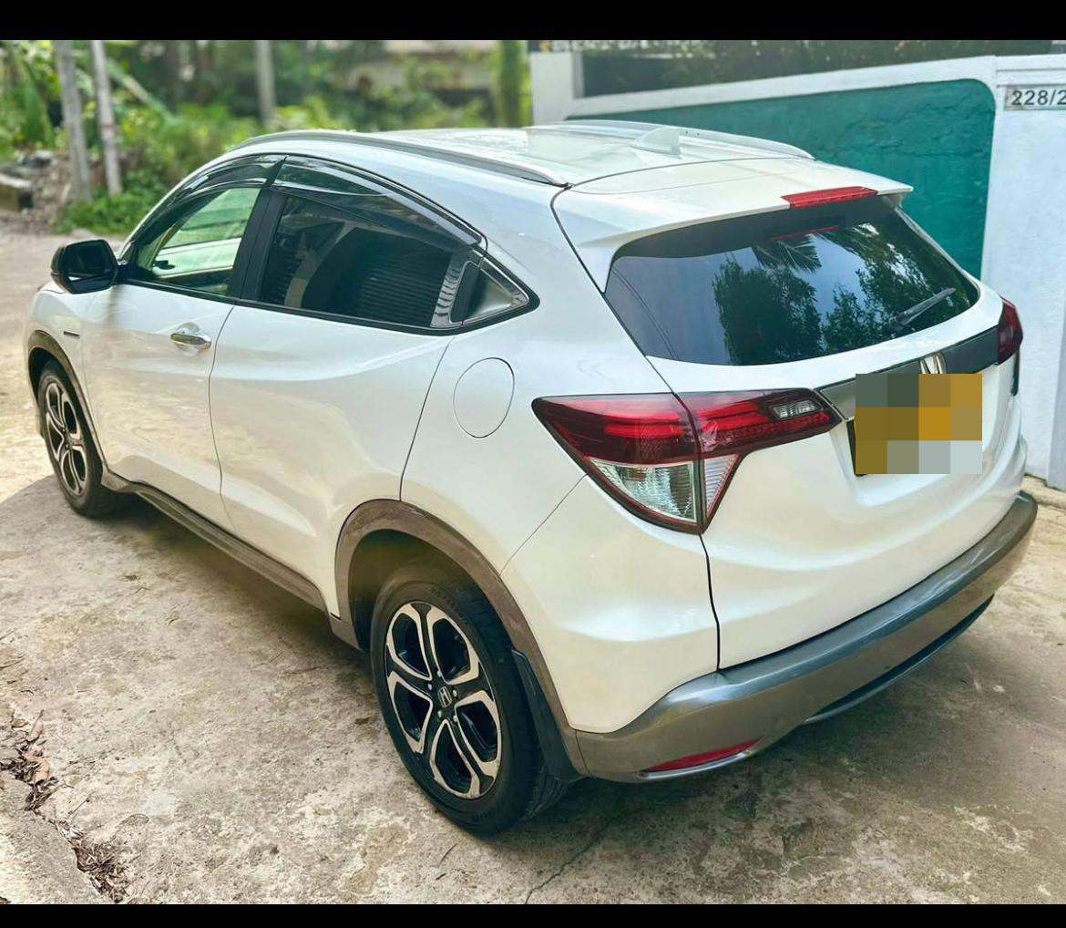 Honda Vezel 2014 - பயன்படுத்தப்பட்டது SUV sale in Sri Lanka - patpat.lk