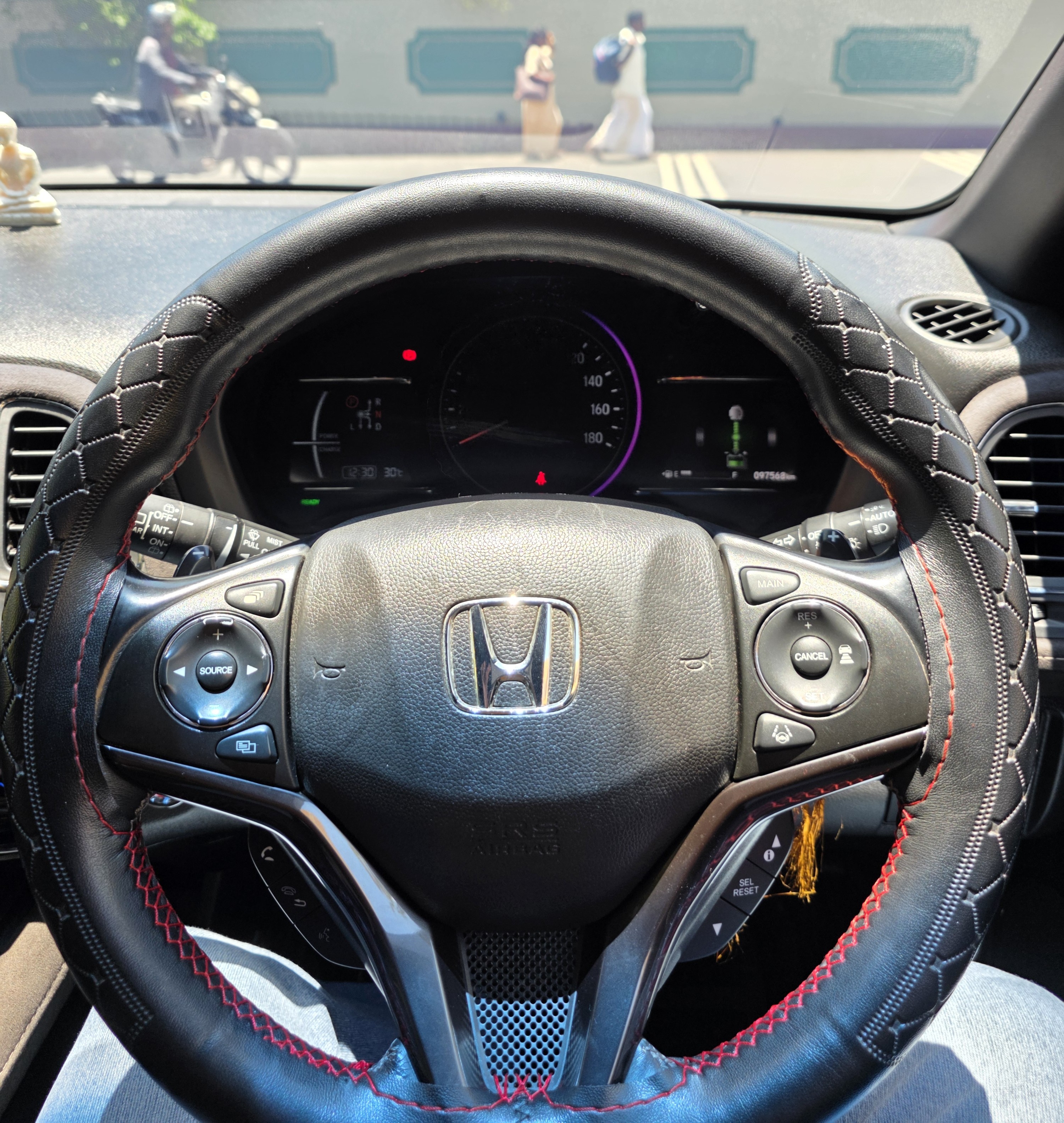 Honda Vezel 2018 - Used SUV sale in Sri Lanka - patpat.lk