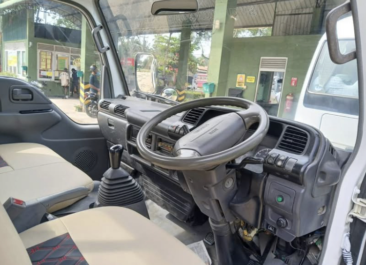 Isuzu ELF 2006 - Used Truck sale in Sri Lanka - patpat.lk