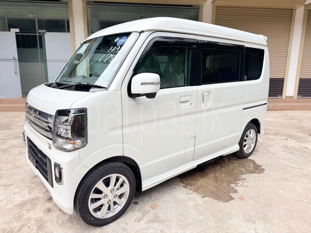 Advertisement image 3