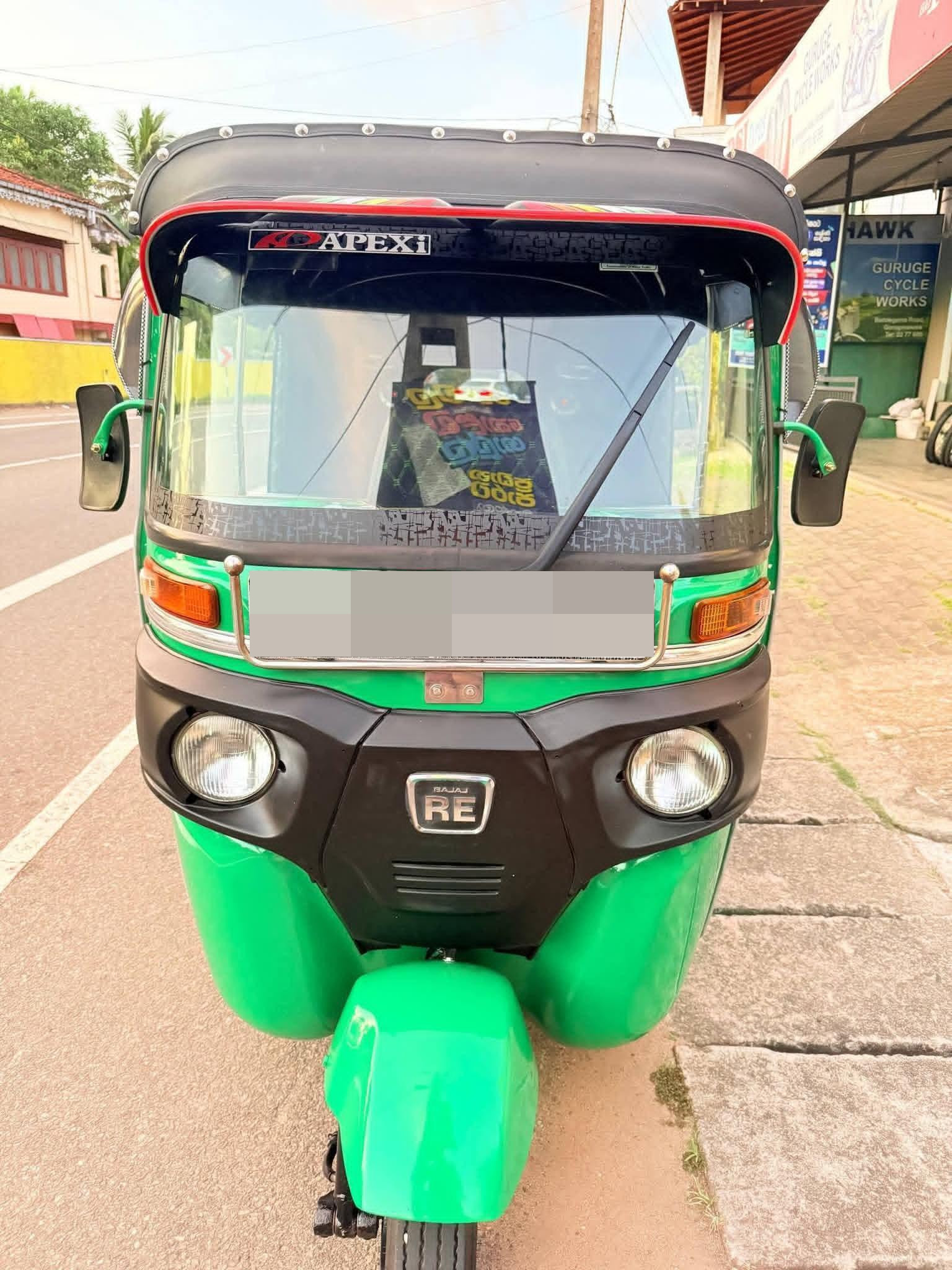Bajaj Three Wheel 2018 - භාවිතා කරන ලද ත්‍රිරෝද රථය sale in Sri Lanka - patpat.lk