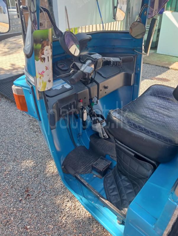 Bajaj 4 stroke 2010 - භාවිතා කරන ලද ත්‍රිරෝද රථය sale in Sri Lanka - patpat.lk