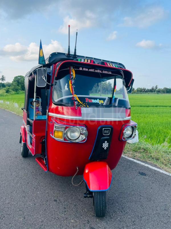 Bajaj 4 stroke 2015 - Used Three wheeler sale in Sri Lanka - patpat.lk