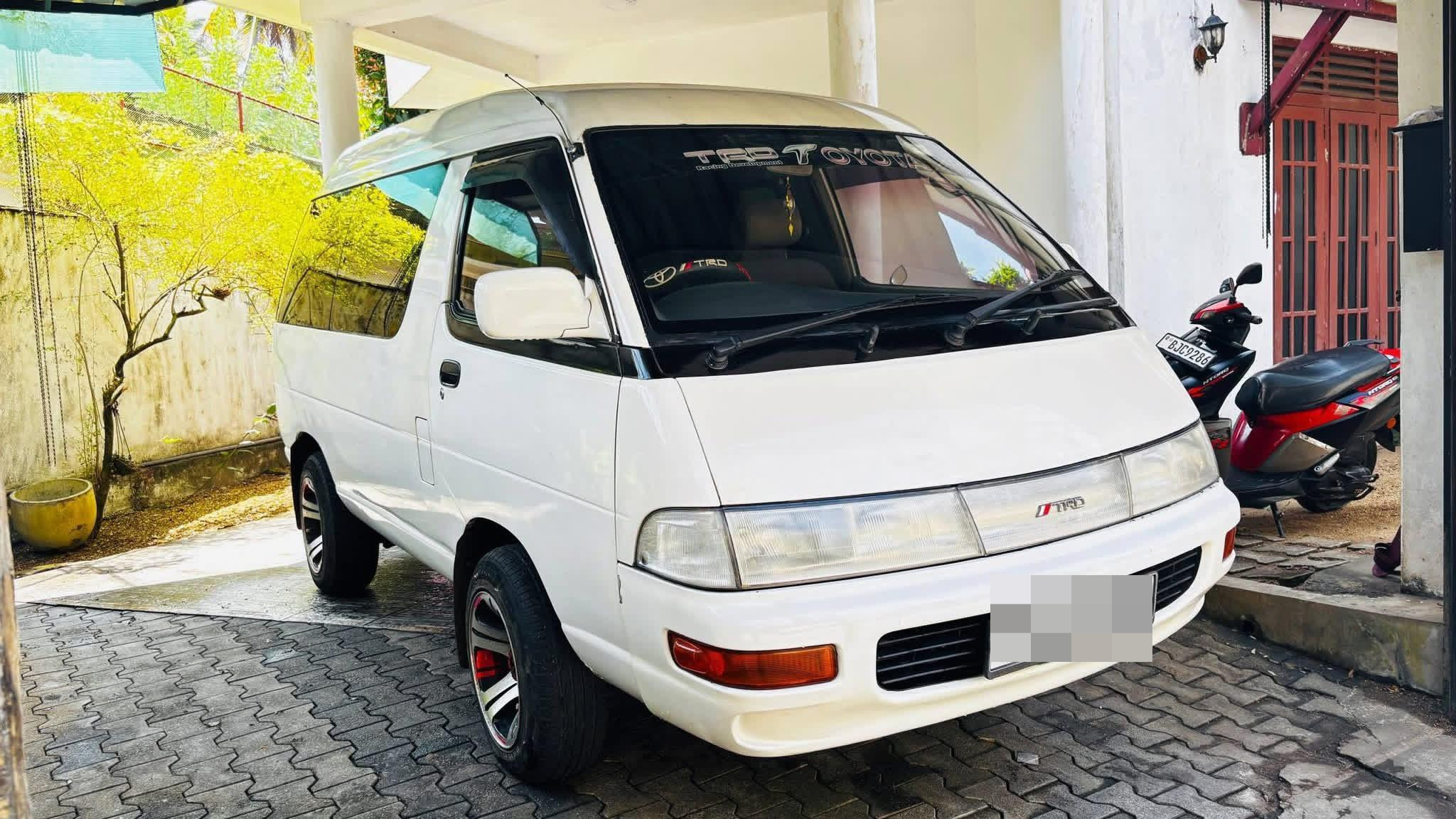 Toyota TownAce 1996 - Used Van sale in Sri Lanka - patpat.lk