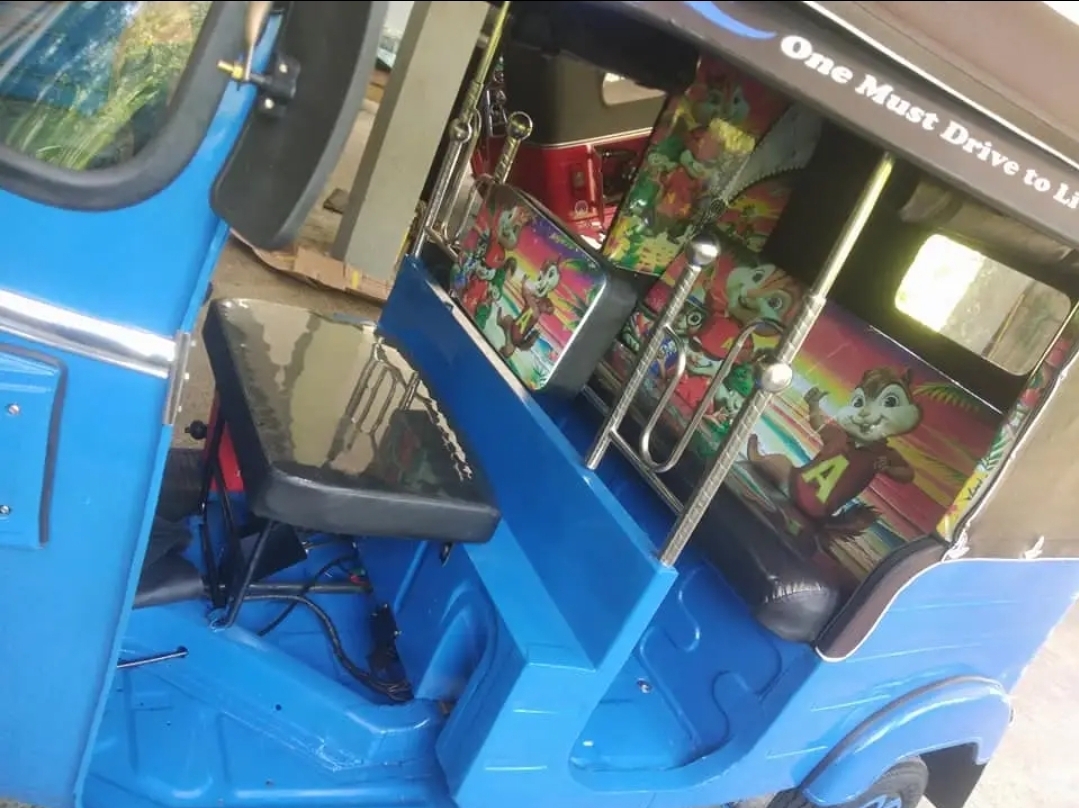 Bajaj Three Wheel 2012 - Used Three wheeler sale in Sri Lanka - patpat.lk