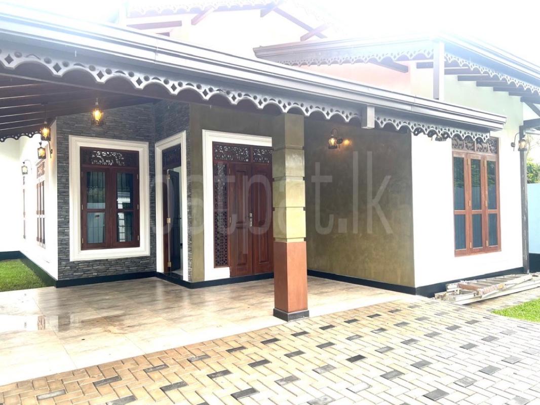 House for Sale in Ja-Ela ads-image-1