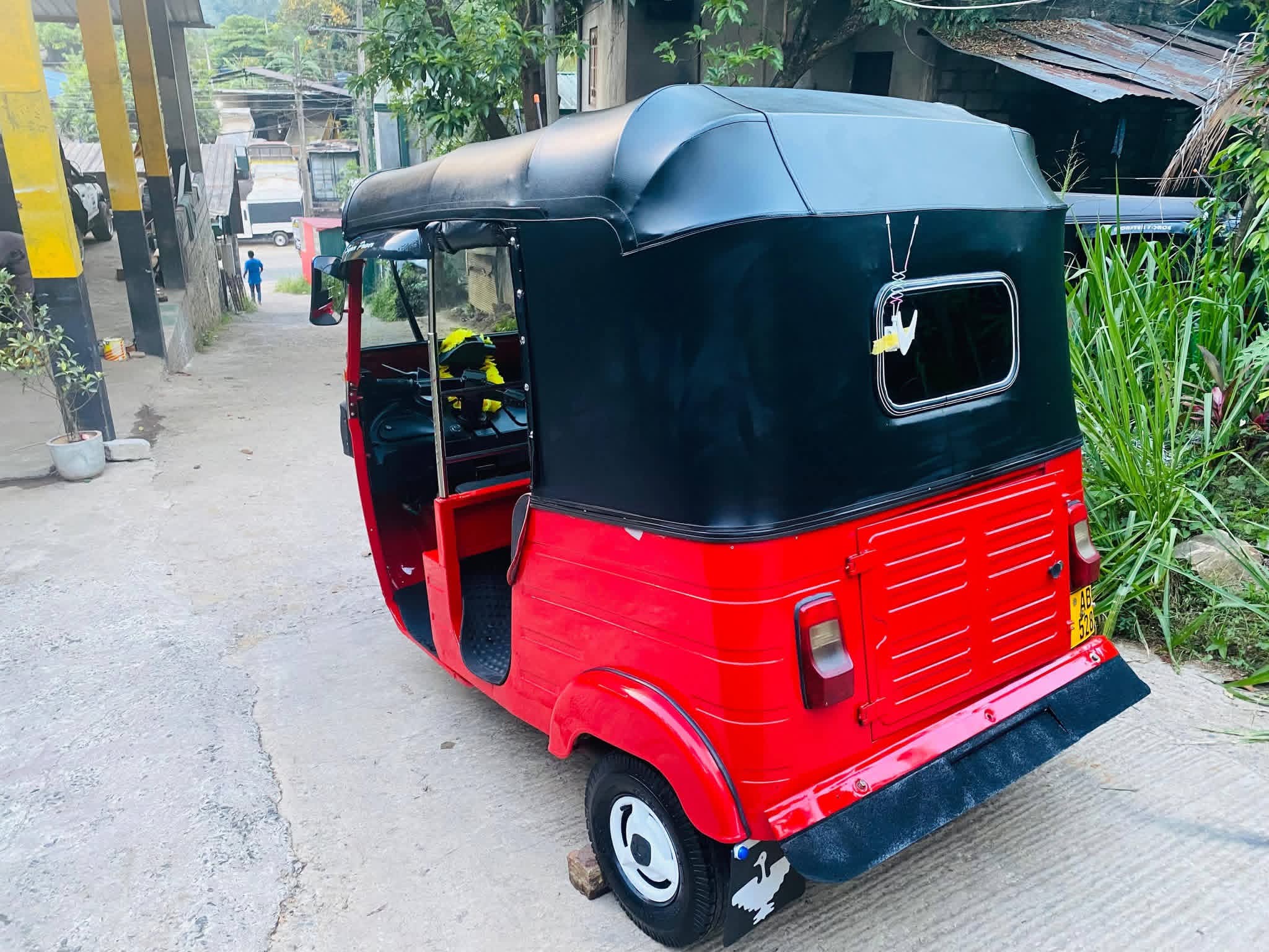 Bajaj Three Wheel 2016 - භාවිතා කරන ලද ත්‍රිරෝද රථය sale in Sri Lanka - patpat.lk