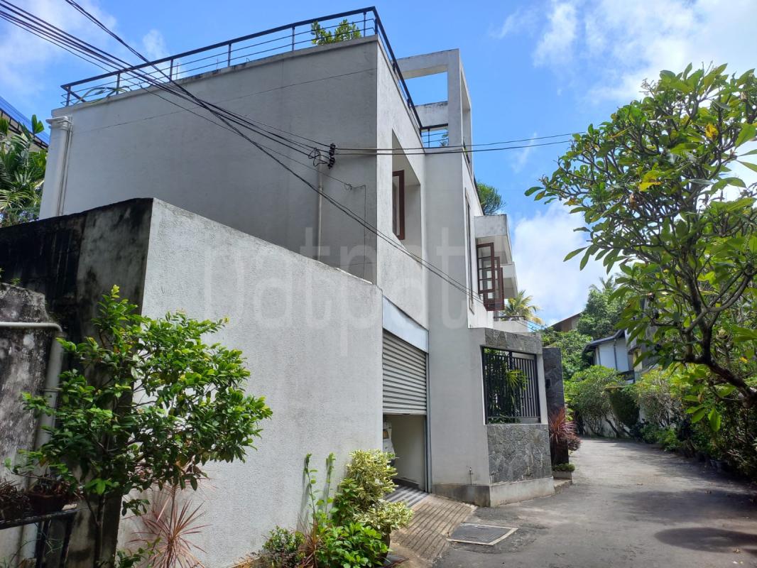 House for Sale in Nugegoda