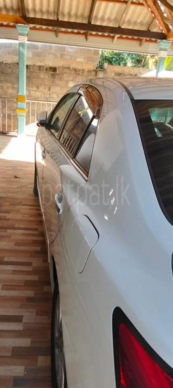 Toyota Premio 2017 - பயன்படுத்தப்பட்டது கார் sale in Sri Lanka - patpat.lk
