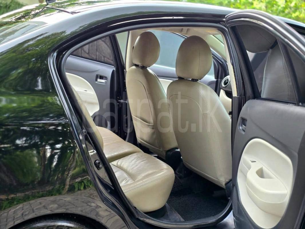Mitsubishi Attrage 2016 - பயன்படுத்தப்பட்டது கார் sale in Sri Lanka - patpat.lk